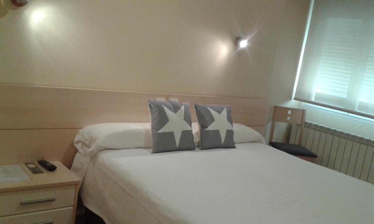 Hostal Europa Castejón Екстериор снимка